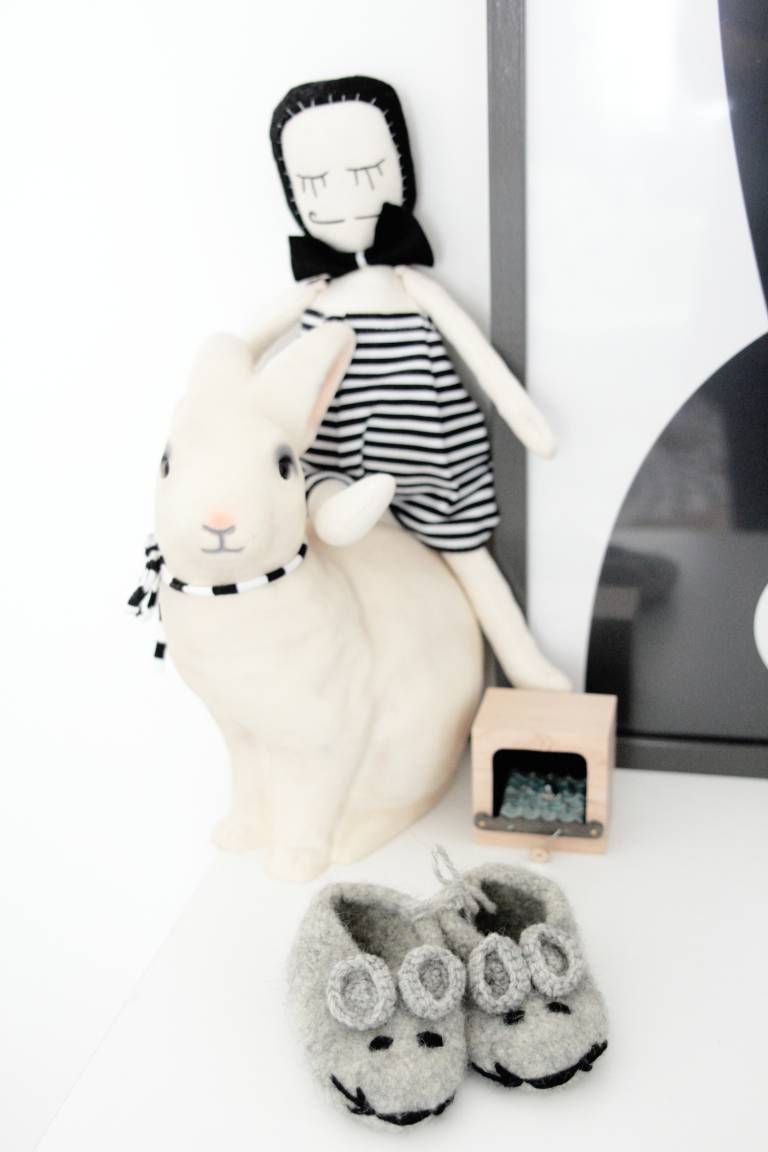 chambre-enfant-scandinave-noir-et-blanc