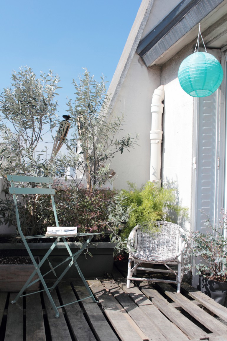 home-tour-appartement-parisien-vert-plantes-solene