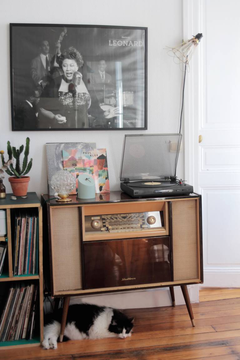 Vintage parisian apartment // Hëllø Blogzine blog deco & lifestyle www.hello-hello.fr
