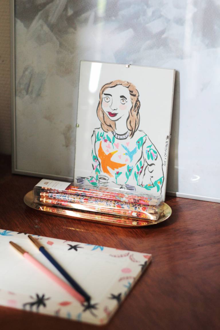 Parisian Apartment Illustrator and Cofounder of Season Paper // Hëllø Blogzine blog deco & lifestyle www.hello-hello.fr