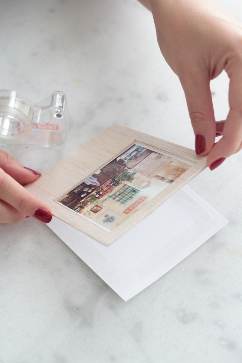 DIY Wooden Pola Magnet // Hëllø Blogzine blog deco & lifestyle www.hello-hello.fr #pola #diy #wood