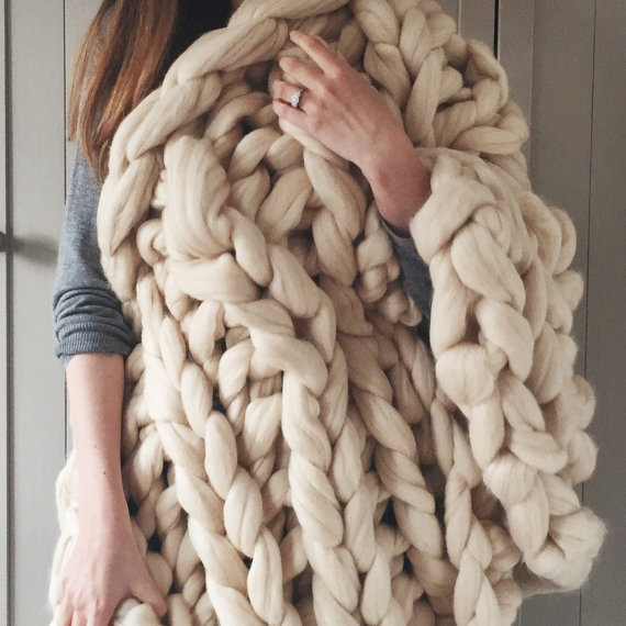 Plaid Laine XXL // Hëllø Blogzine blog deco & lifestyle www.hello-hello.fr #wool #xxl #chunky