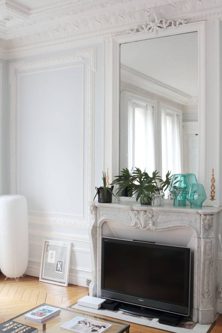 Comment camoufler sa télévision // Hëllø Blogzine blog deco & lifestyle www.hello-hello.fr
