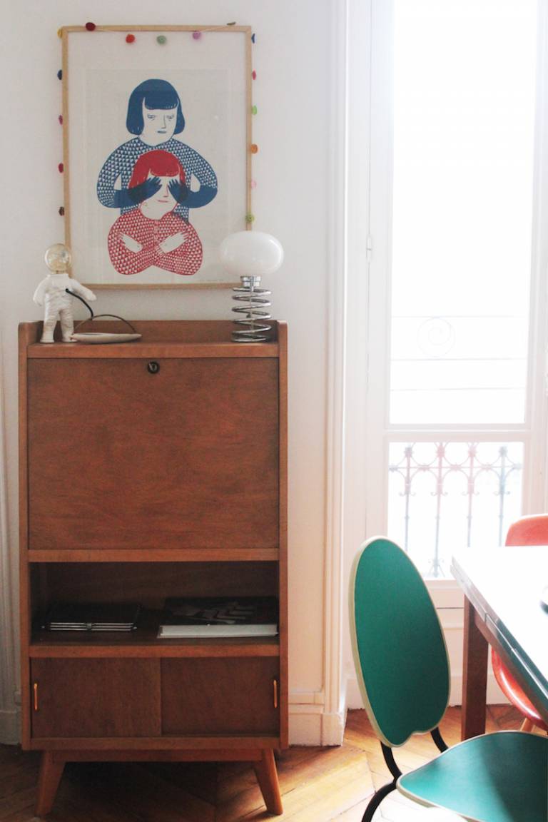 Appartement parisien rétro, Anne-Sophie Les Moustachoux // Hëllø Blogzine blog deco & lifestyle www.hello-hello.fr #retro #paris #vintage