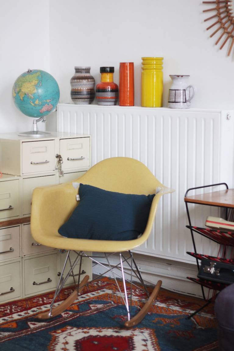 Appartement parisien rétro, Anne-Sophie Les Moustachoux // Hëllø Blogzine blog deco & lifestyle www.hello-hello.fr #retro #paris #vintage