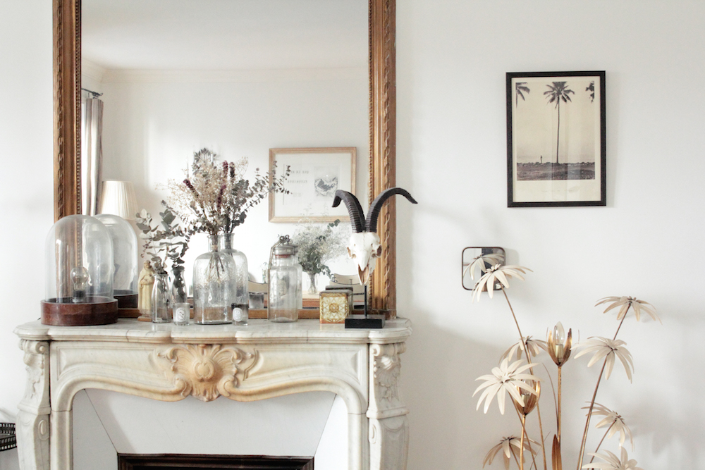 Appartement parisien vintage et bohème - Créatrice de robes de mariée Laure de Sagazan // Hëllø Blogzine blog deco & lifestyle www.hello-hello.fr #desagazan #bridal #vintage #paris #hometour