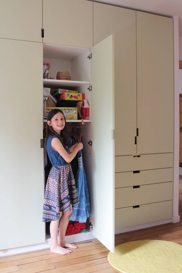 Rangement chambre d'enfants. // Hëllø Blogzine blog deco & lifestyle www.hello-hello.fr