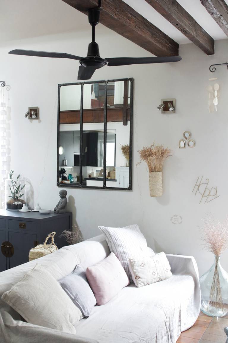 Home Tour du Duplex Parisien de la créatrice de l'e-shop Linen and Milk // Hëllø Blogzine blog deco & lifestyle www.hello-hello.fr