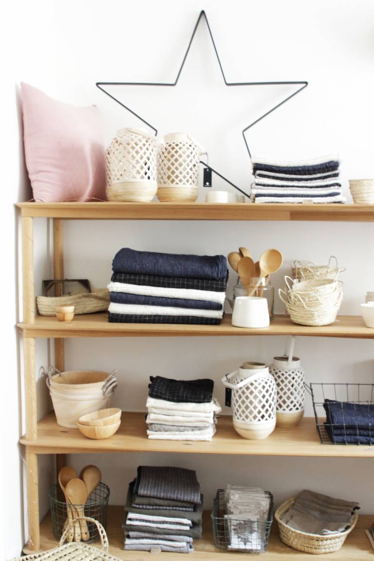 Home Tour du Duplex Parisien de la créatrice de l'e-shop Linen and Milk // Hëllø Blogzine blog deco & lifestyle www.hello-hello.fr