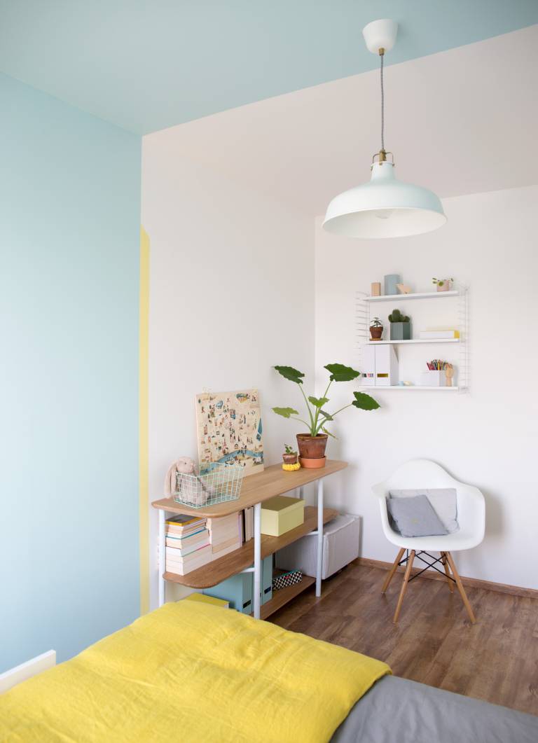 La chambre d'ado graphique de Jade, la fille de Miss Etc // Hëllø Blogzine blog deco & lifestyle www.hello-hello.fr
