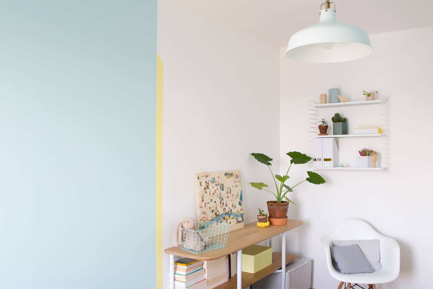 La chambre d'ado graphique de Jade, la fille de Miss Etc // Hëllø Blogzine blog deco & lifestyle www.hello-hello.fr