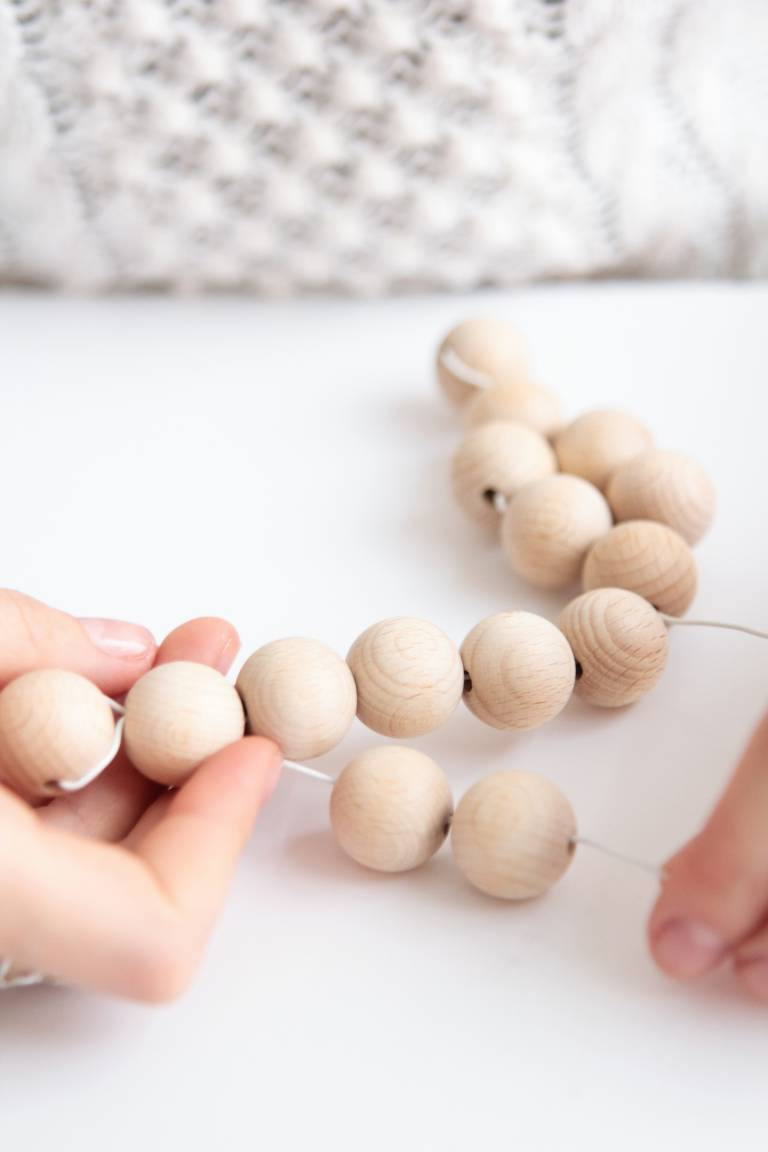 DIY Noël Etoile en perles de bois // Hëllø Blogzine blog deco & lifestyle www.hello-hello.fr