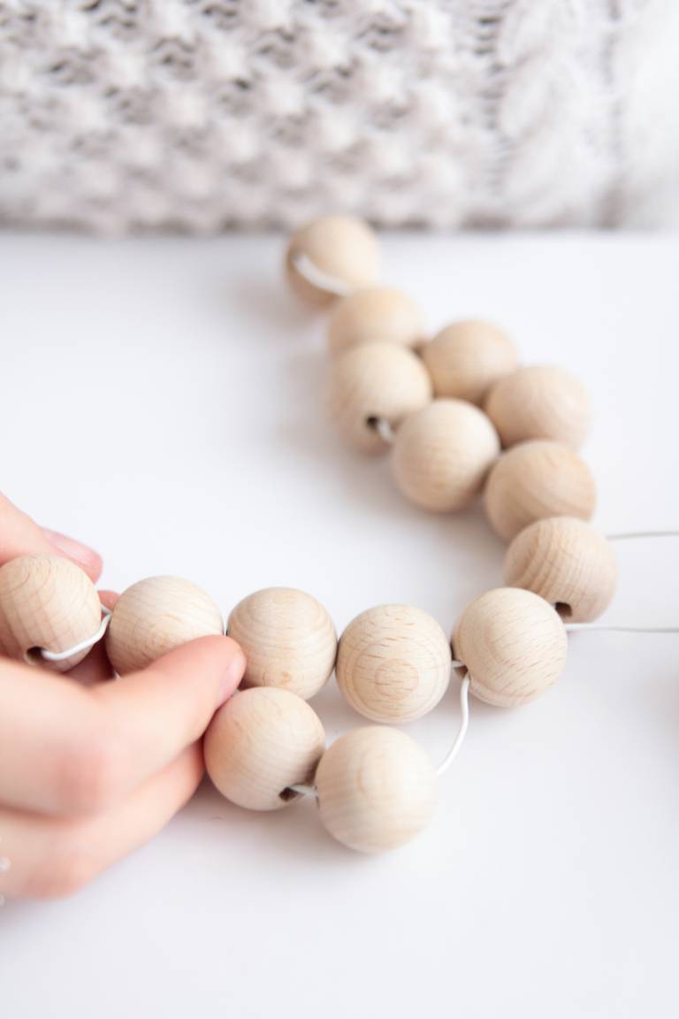 DIY Noël Etoile en perles de bois // Hëllø Blogzine blog deco & lifestyle www.hello-hello.fr