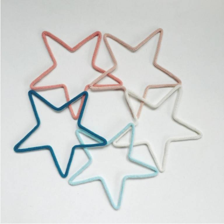 Cadeaux pas cher pour enfant // Hellø Blogzine - Blog déco Lifestyle www.hello-hello.fr