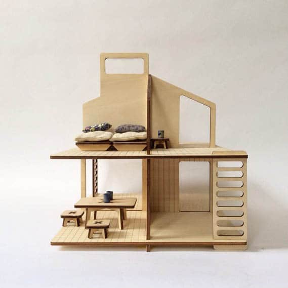 Maison de poupée en bois - Idées cadeaux de noël enfants mixte // Hëllø Blogzine blog deco & lifestyle www.hello-hello.fr