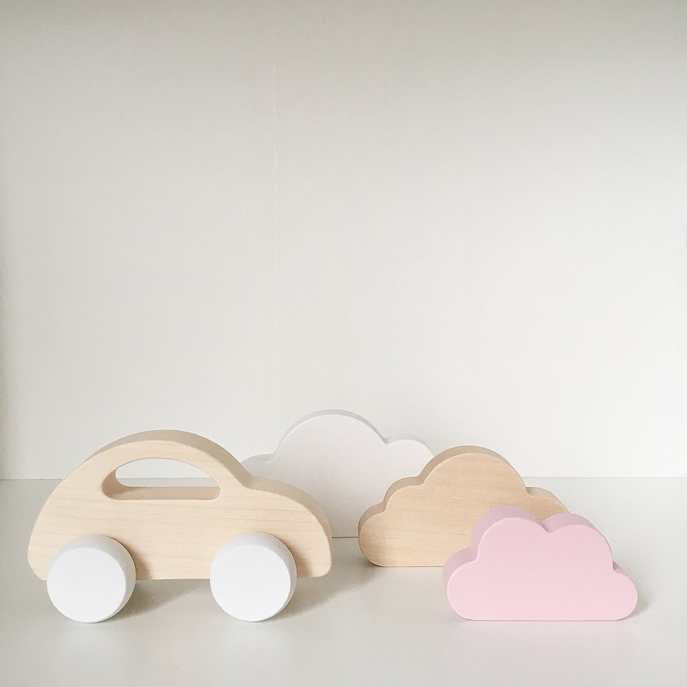 Les jouets en bois poétiques et écolo de Briki Vroom Vroom // Hëllø Blogzine blog deco & lifestyle www.hello-hello.fr