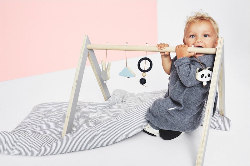 Les essentiels pour la chambre de bébé // Hellø Blogzine Blog déco Lifestyle - www.hello-hello.fr