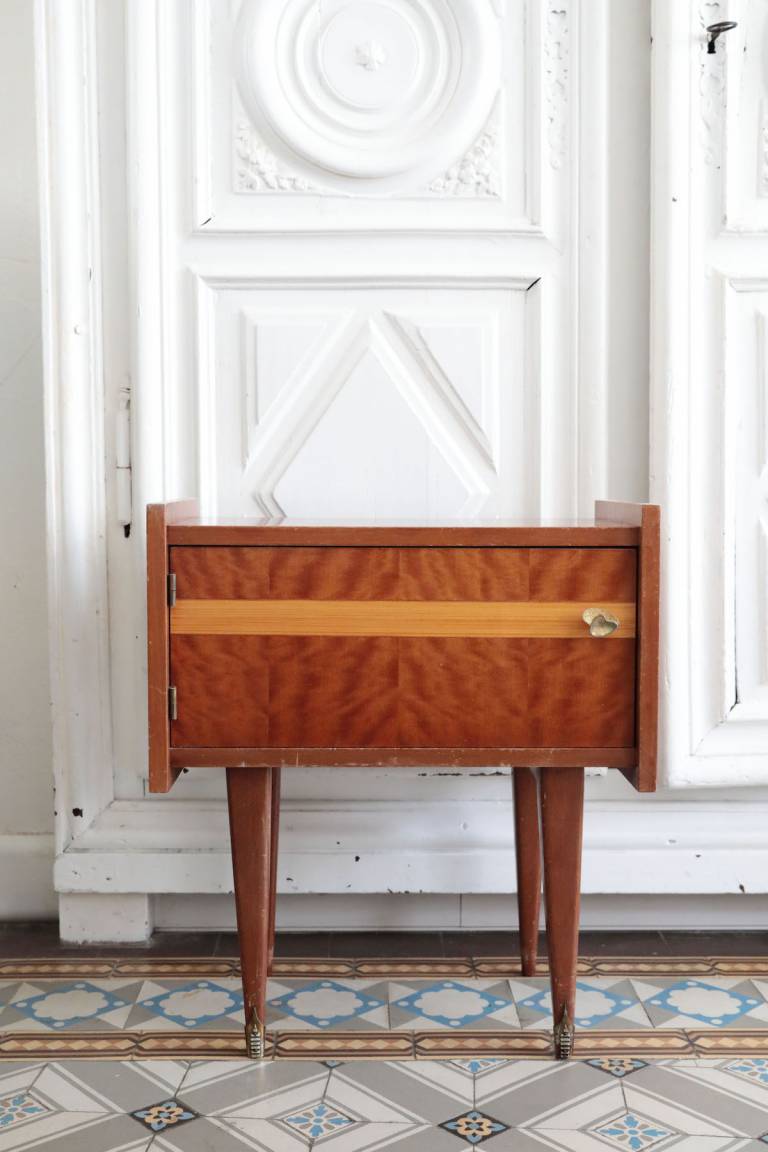 Voici comment peindre sans décaper et sans sous-couche un meuble vintage // Hëllø Blogzine blog deco & lifestyle www.hello-hello.fr