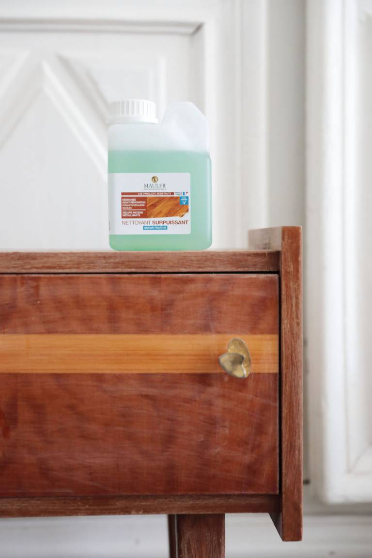 Voici comment peindre sans décaper et sans sous-couche un meuble vintage // Hëllø Blogzine blog deco & lifestyle www.hello-hello.fr