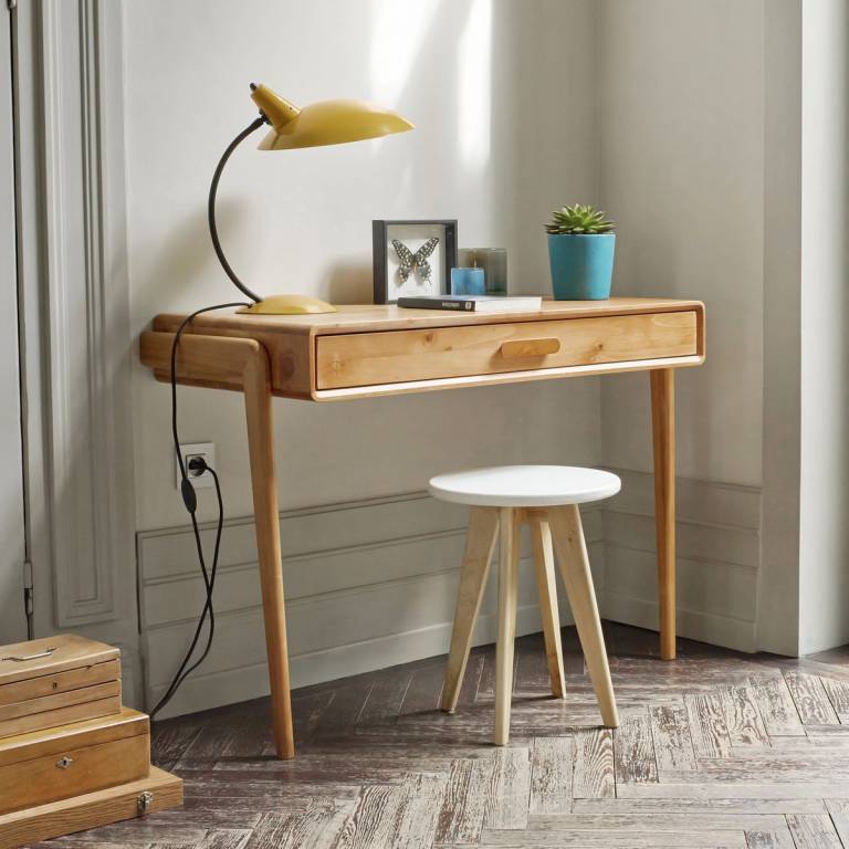 Petit bureau compact // Hëllø Blogzine blog deco & lifestyle www.hello-hello.fr