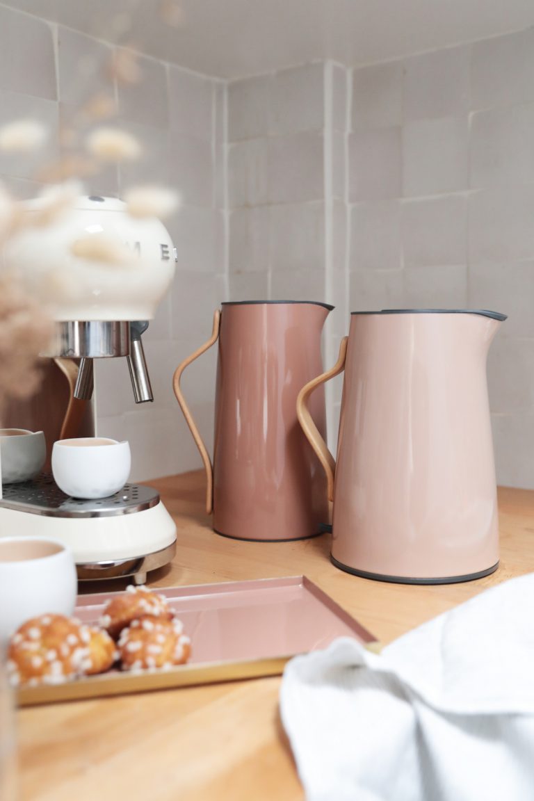 Pichet et bouilloire design Emma de Stelton // Hellø Blogzine - Blog déco Lifestyle - www.hello-hello.fr