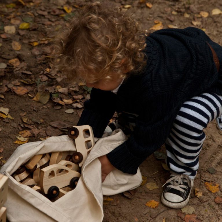 Jouets Montessori // Hellø Blogzine - Hello Blogzine blog déco Lifestyle - www.hello-hello.fr