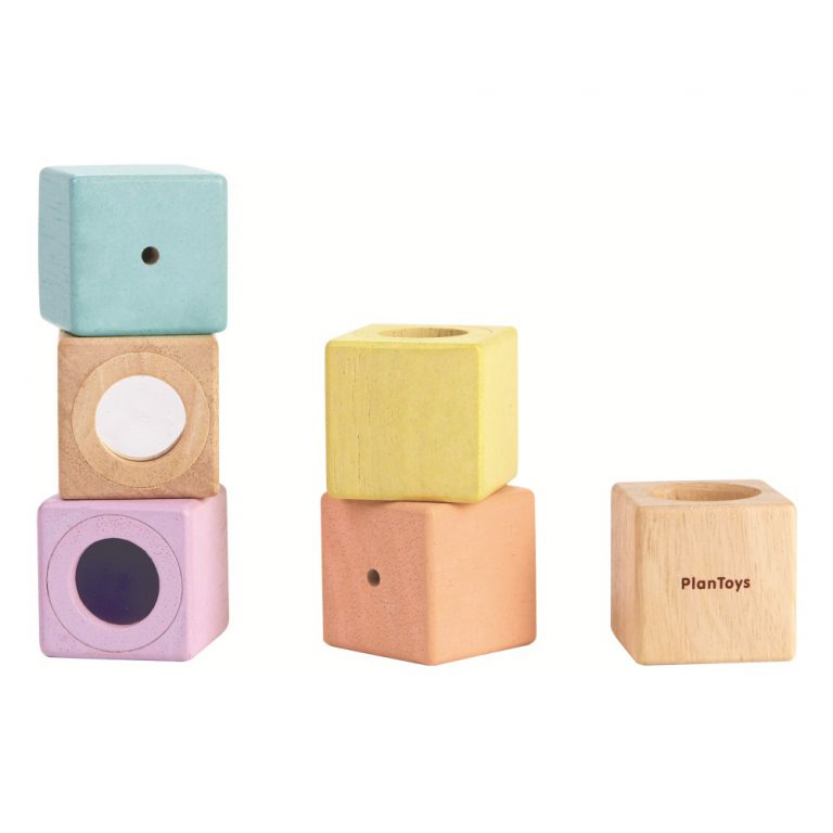 Jouets Montessori // Hellø Blogzine - Hello Blogzine blog déco Lifestyle - www.hello-hello.fr
