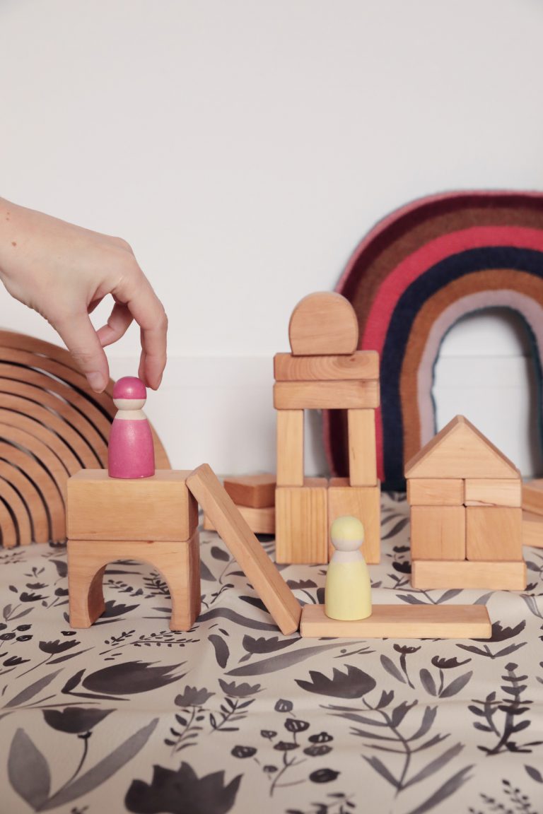 Jouets en bois Grimm's // Hëllø Blogzine blog deco & lifestyle www.hello-hello.fr