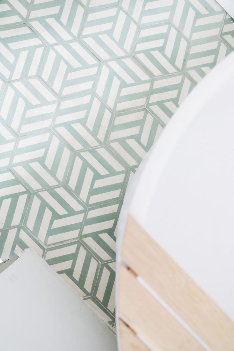 Home Tour Le duplex campagne chic de Zoe de las Cases // Hellø Blogzine blog deco & lifestyle www.hello-hello.fr