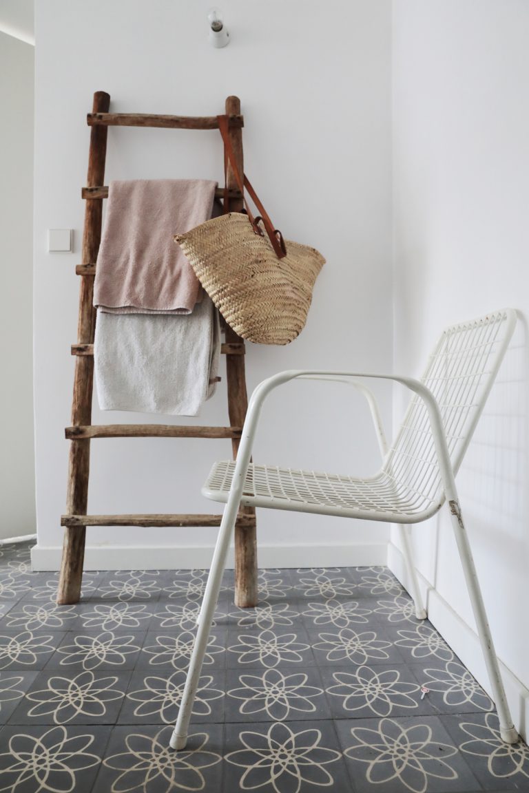 Home Tour Le duplex campagne chic de Zoe de las Cases // Hellø Blogzine blog deco & lifestyle www.hello-hello.fr