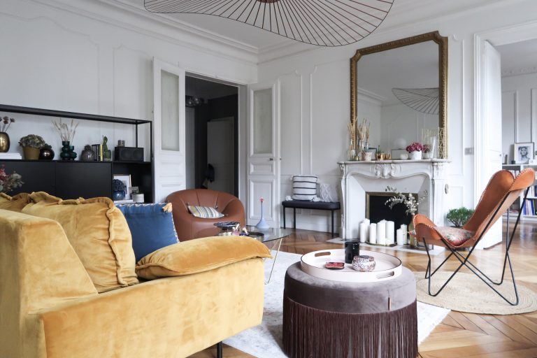 Visite d'un appartement haussmannien à la déco Paris-Orient - Parisian and Oriental decor in an haussmanien flat // Hellø Blogzine blog deco & lifestyle www.hello-hello.fr