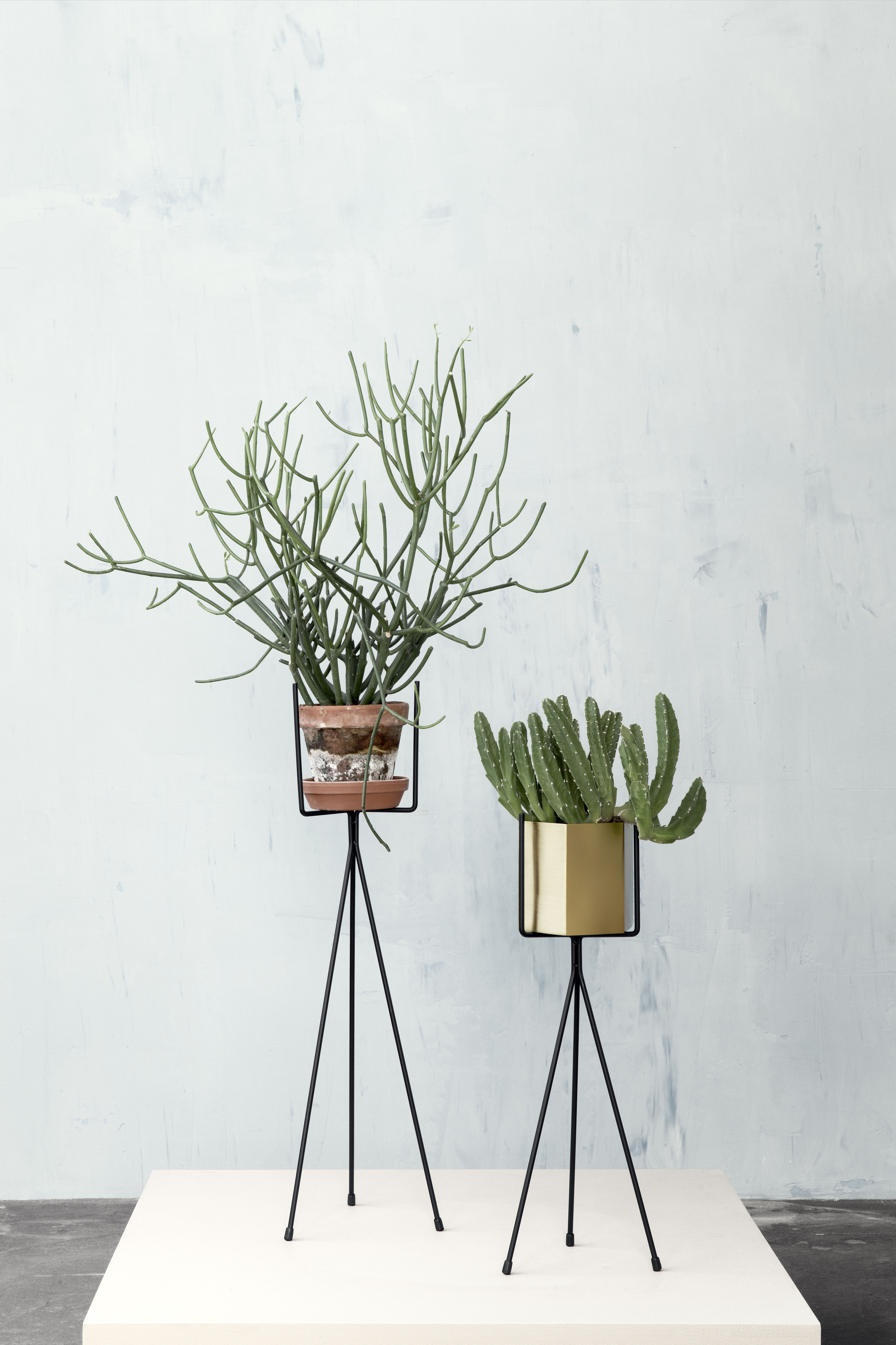 Un joli piédestal pour plantes // Hellø Blogzine blog deco & lifestyle www.hello-hello.fr