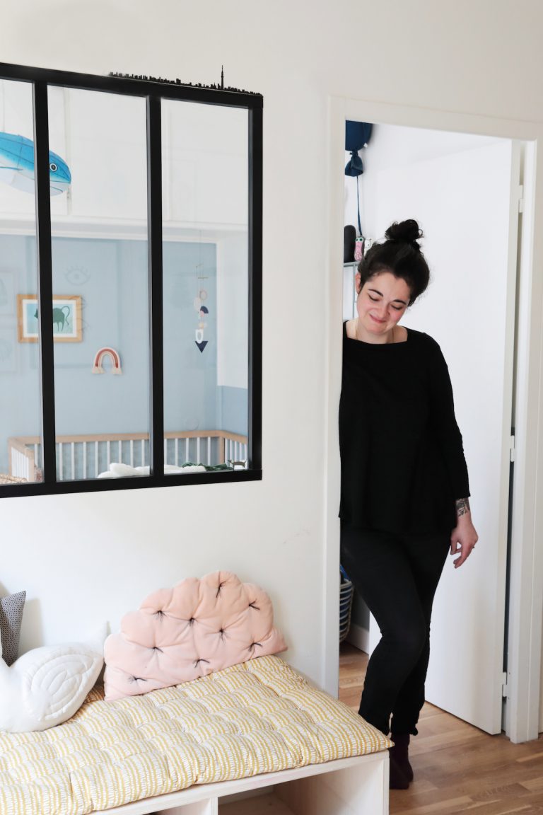 Une verrière pour agrandir l'espace chez Déborah du Studio ADC // Hellø Blogzine blog deco & lifestyle www.hello-hello.fr