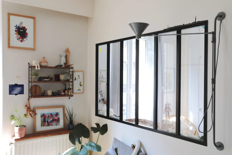 Une verrière pour agrandir l'espace chez Déborah du Studio ADC // Hellø Blogzine blog deco & lifestyle www.hello-hello.fr