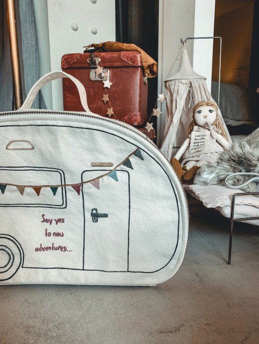 Quand les jouets font du glamping // Hellø Blogzine blog deco & lifestyle www.hello-hello.fr