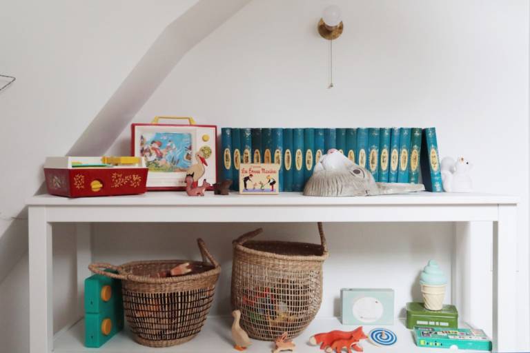 La maison à la déco vintage aux accents anglais de Maï, créatrice de la marque de bijoux Marceline // Hellø Blogzine blog deco & lifestyle www.hello-hello.fr