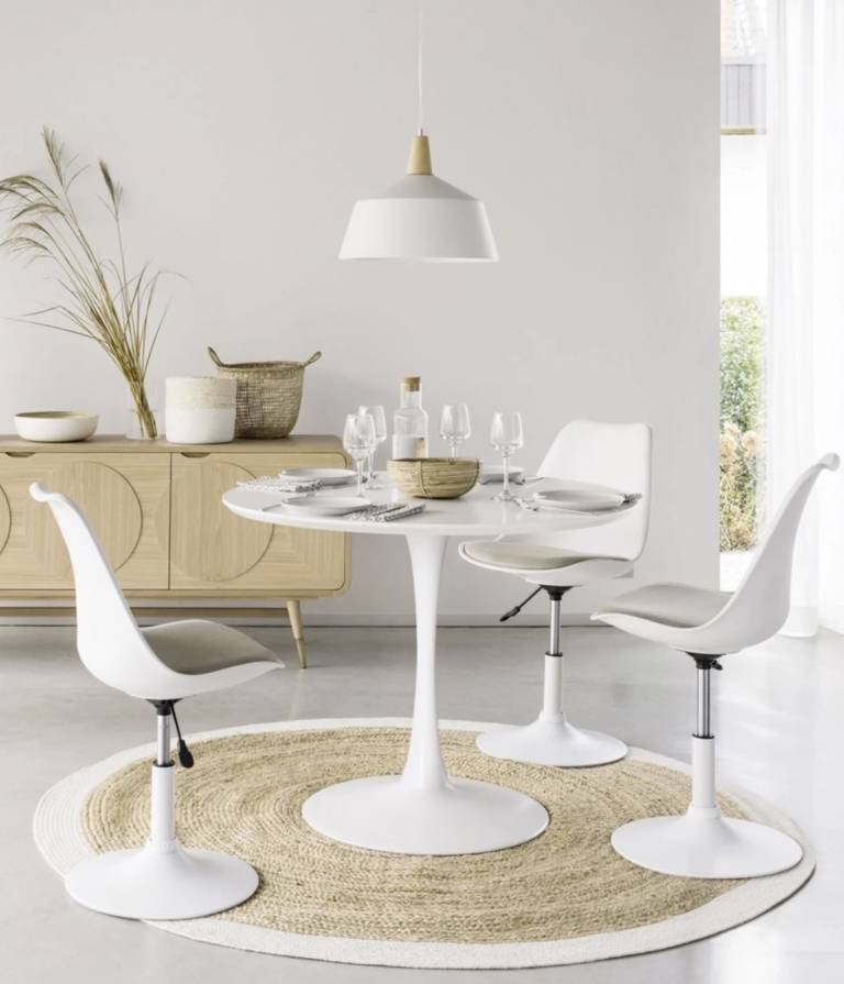 La déco minimaliste de Teo y Olivia // Hellø Blogzine blog deco & lifestyle www.hello-hello.fr