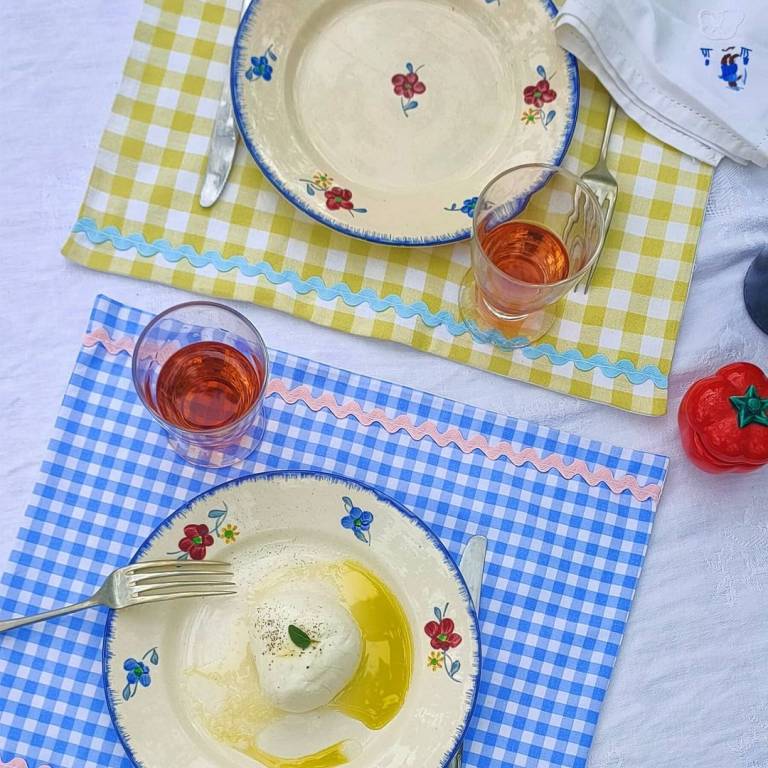 Les brocantes mono-produit sur Instagram // Hellø Blogzine blog deco & lifestyle www.hello-hello.fr