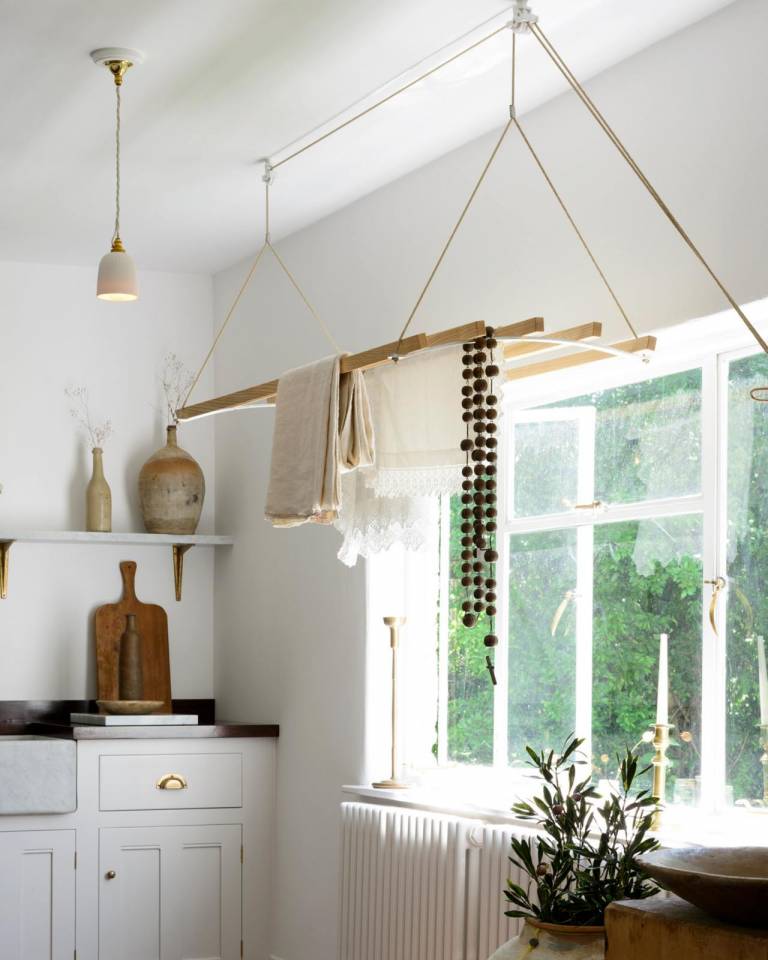 Où trouver un étendoir à linge design www.hello-hello.fr
