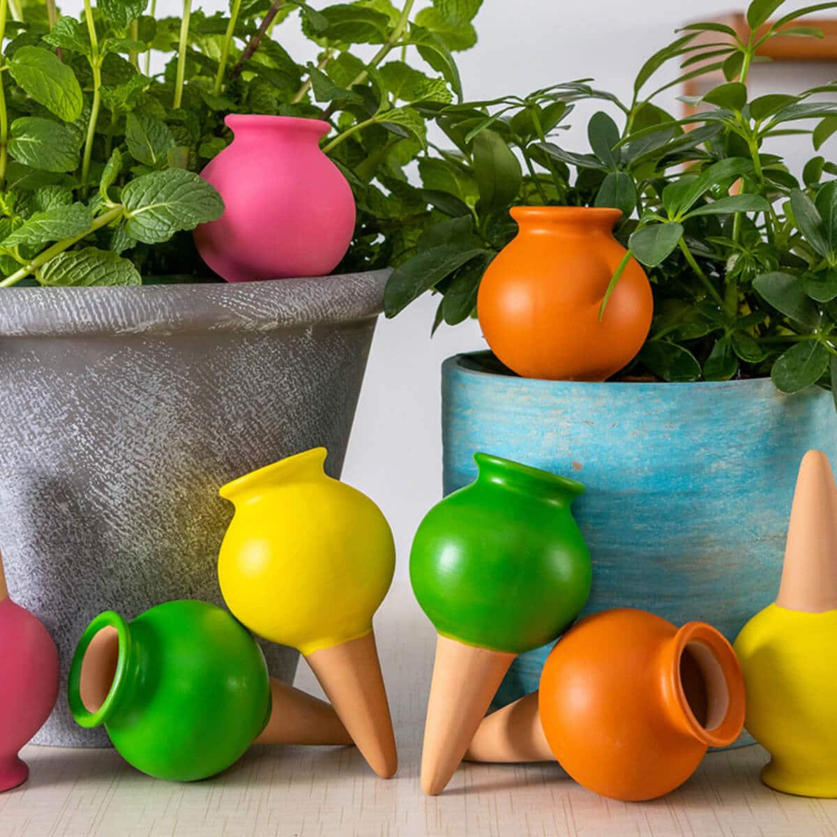 20 solutions déco et intelligentes pour arroser vos plantes // Hëllø Blogzine www.hello-hello.fr