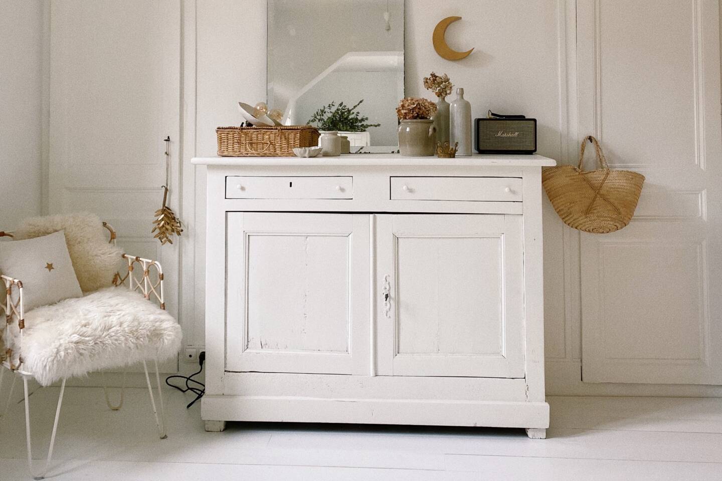 Bienvenue dans la lumineuse et charmante maison de maître d'Emmanuelle alias Gaspard et Scarlett // Hellø Blogzine blog deco lifestyle www.hello-hello.fr