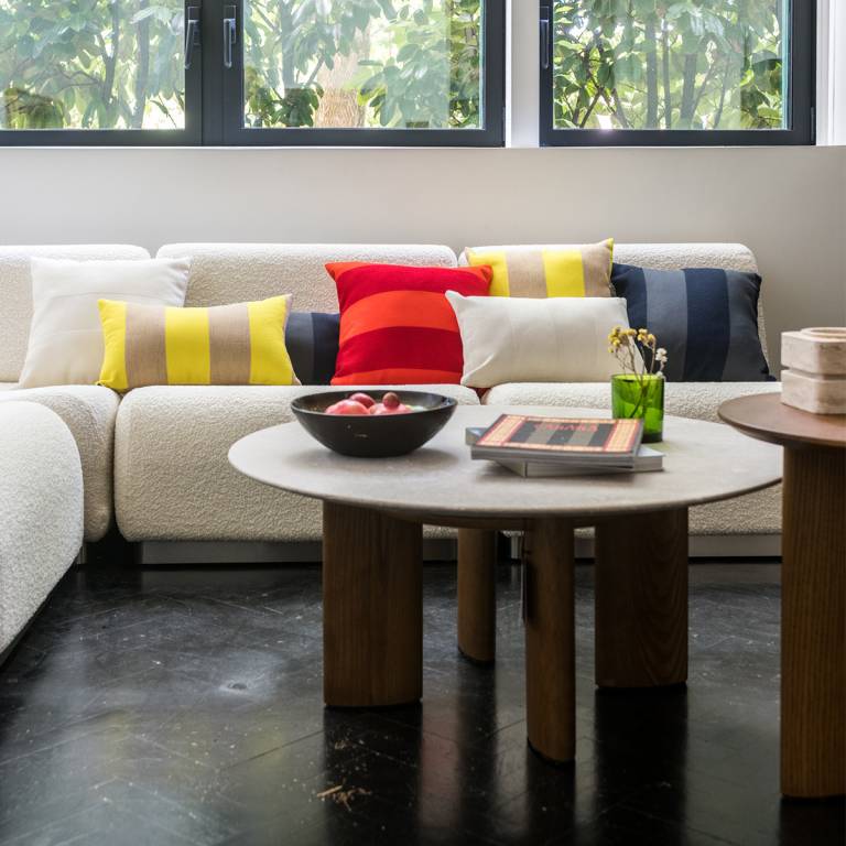 Où trouver une table en travertin ? // Hellø Blogzine - Blog déco Lifestyle - www.hello-hello.fr