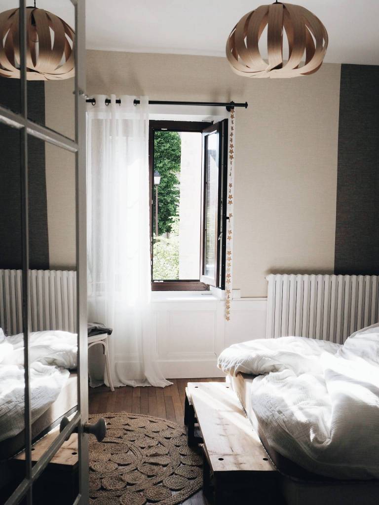 Bienvenue dans la maison esprit campagne de Sophie, cofondatrice de Papy Papette // Hellø Blogzine blog deco & lifestyle www.hello-hello.fr
