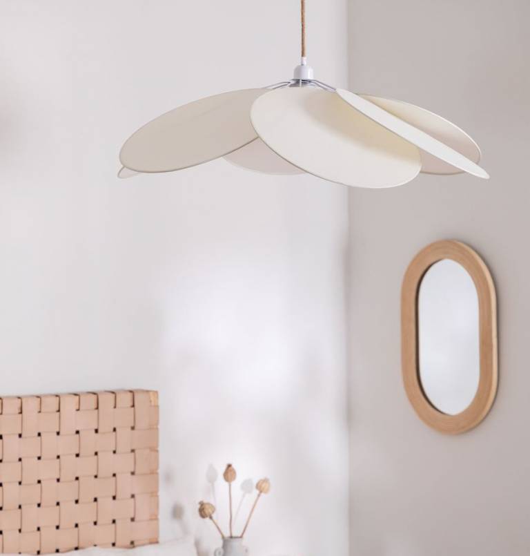 Où trouver une suspension en forme de fleur ? // Hellø Blogzine blog deco & lifestyle www.hello-hello.fr
