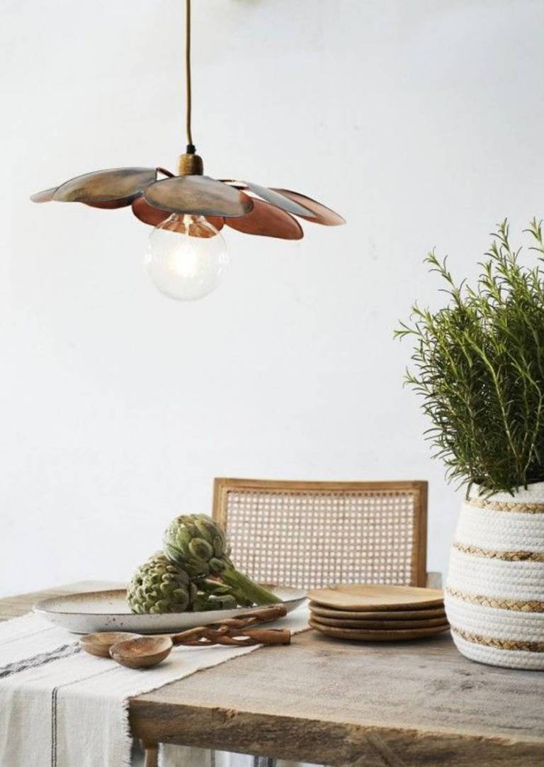 Où trouver une suspension en forme de fleur ? // Hellø Blogzine blog deco & lifestyle www.hello-hello.fr