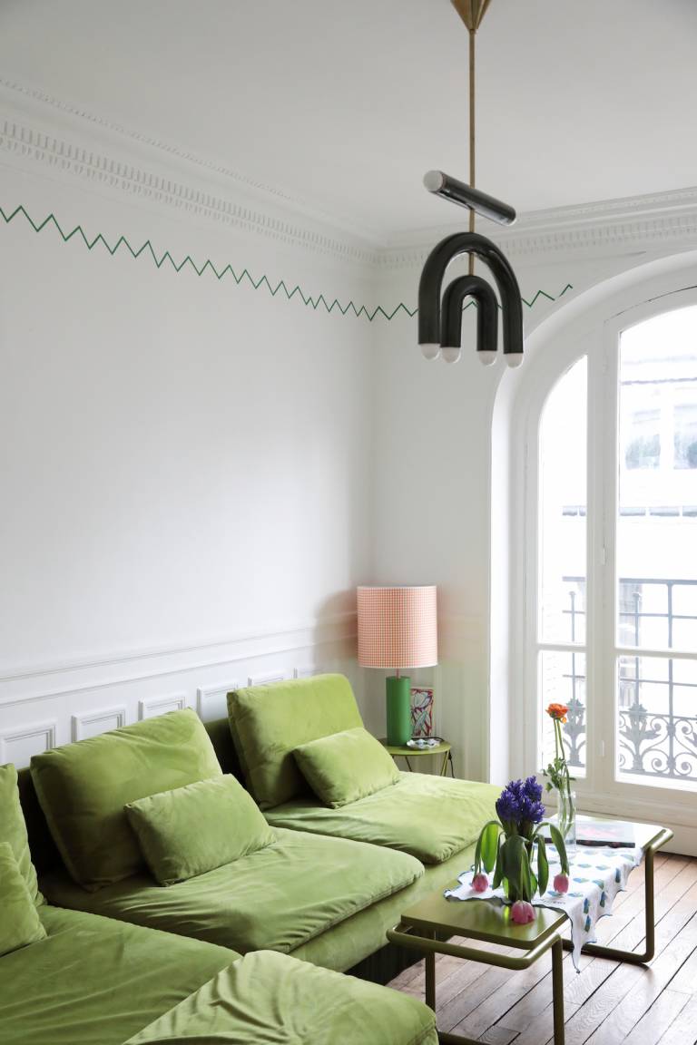 L'appartement haussmannien moderne et coloré de Girlzpop // Hellø Blogzine blog deco & lifestyle www.hello-hello.fr