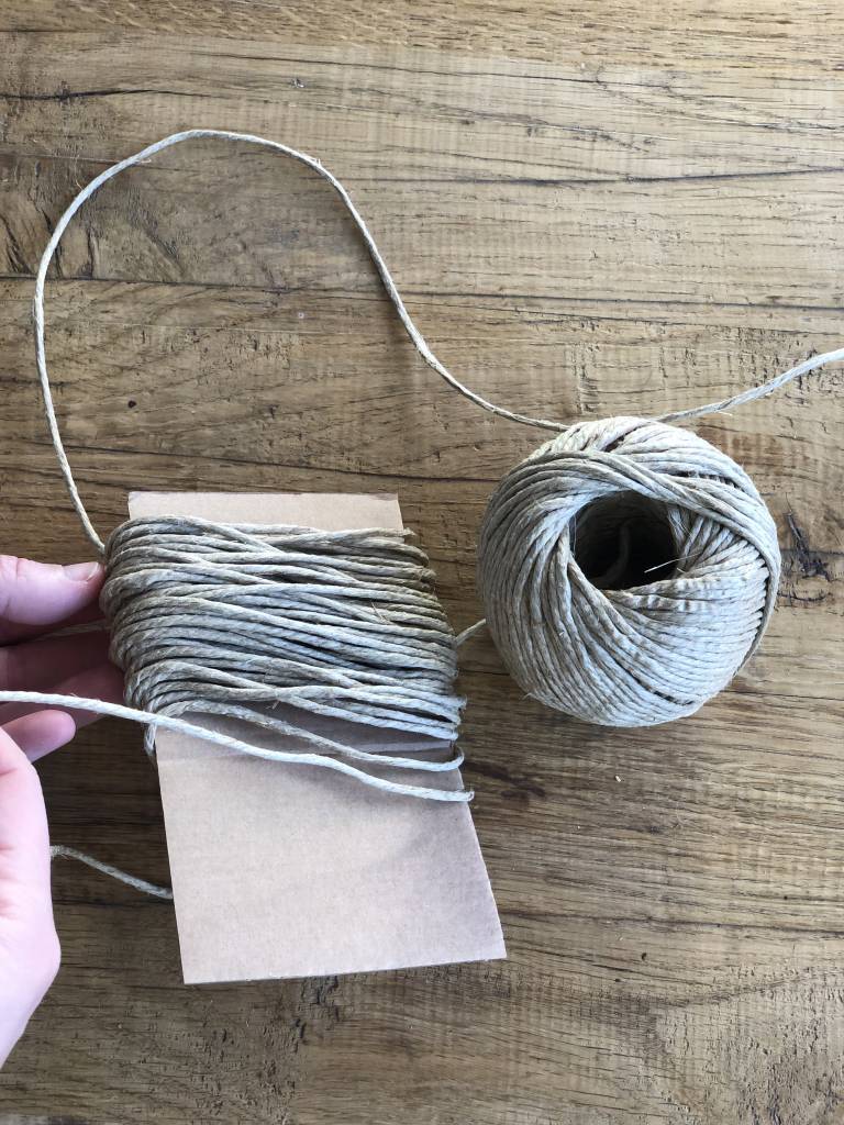 DIY - Une lampe avec un abat jour en ficelle // Hellø Blogzine blog deco & lifestyle www.hello-hello.fr