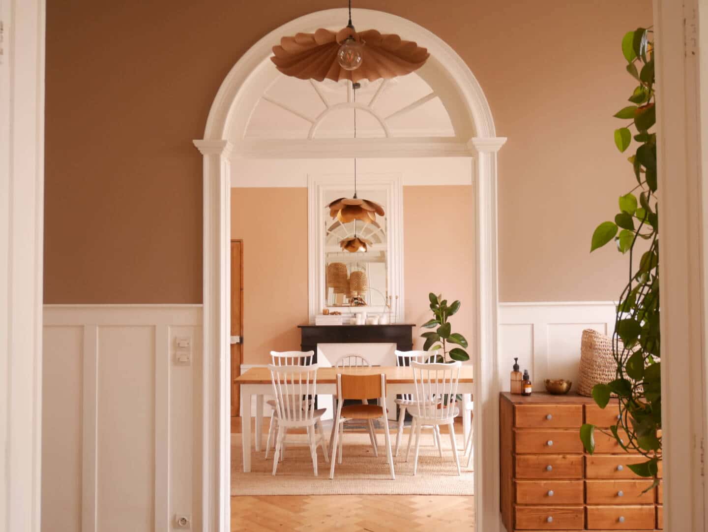 Bienvenue dans la maison bourgeoise slow déco d’Elsa et Louis // Hellø Blogzine blog deco & lifestyle www.hello-hello.fr