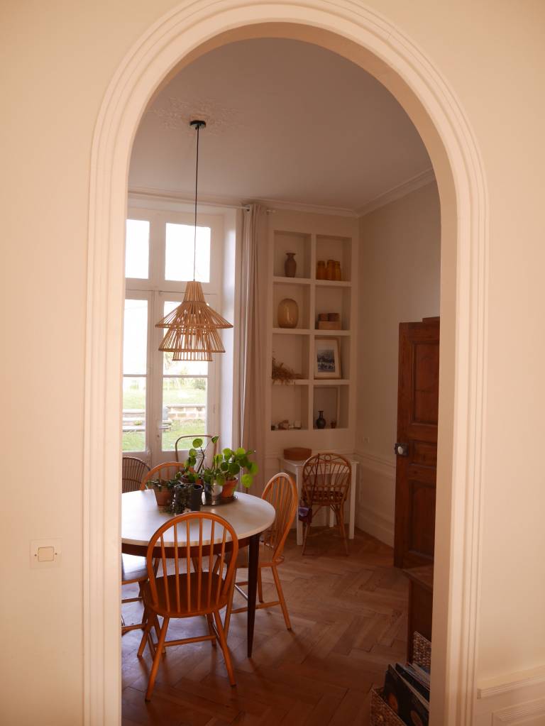 Bienvenue dans la maison bourgeoise slow déco d’Elsa et Louis // Hellø Blogzine blog deco & lifestyle www.hello-hello.fr