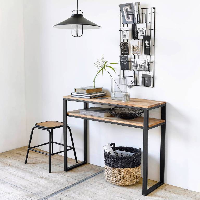 Chambre d'enfants : un joli coin bureau // Hellø Blogzine blog deco & lifestyle www.hello-hello.fr
